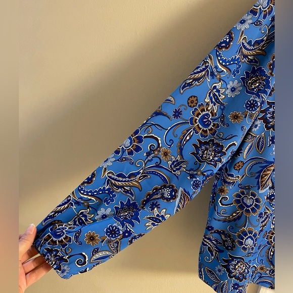 J Jill Wearever Collection blue floral blouse pop over Large - Picture 4 of 8